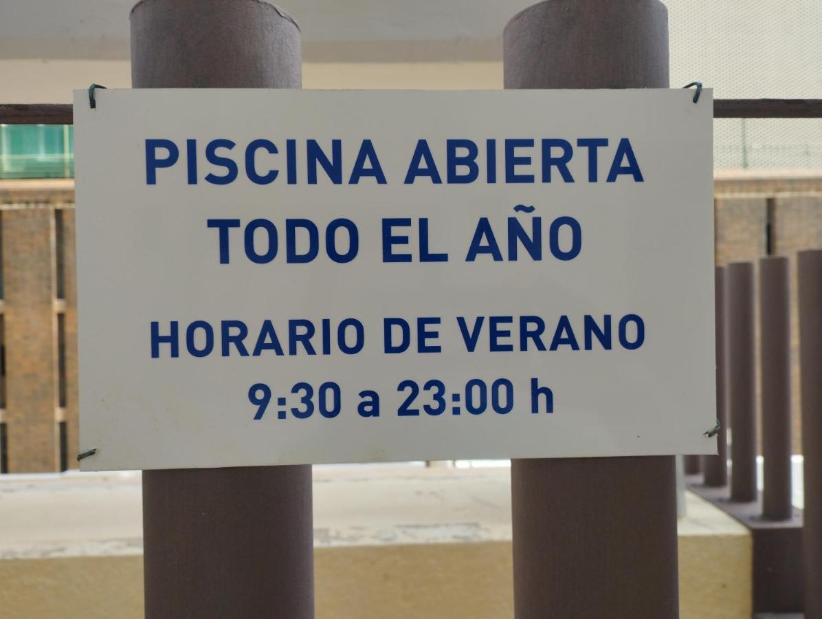 A 50 Metros Del Mar Y En 2 Paradas De Bus Estas En El Centro De アリカンテ エクステリア 写真