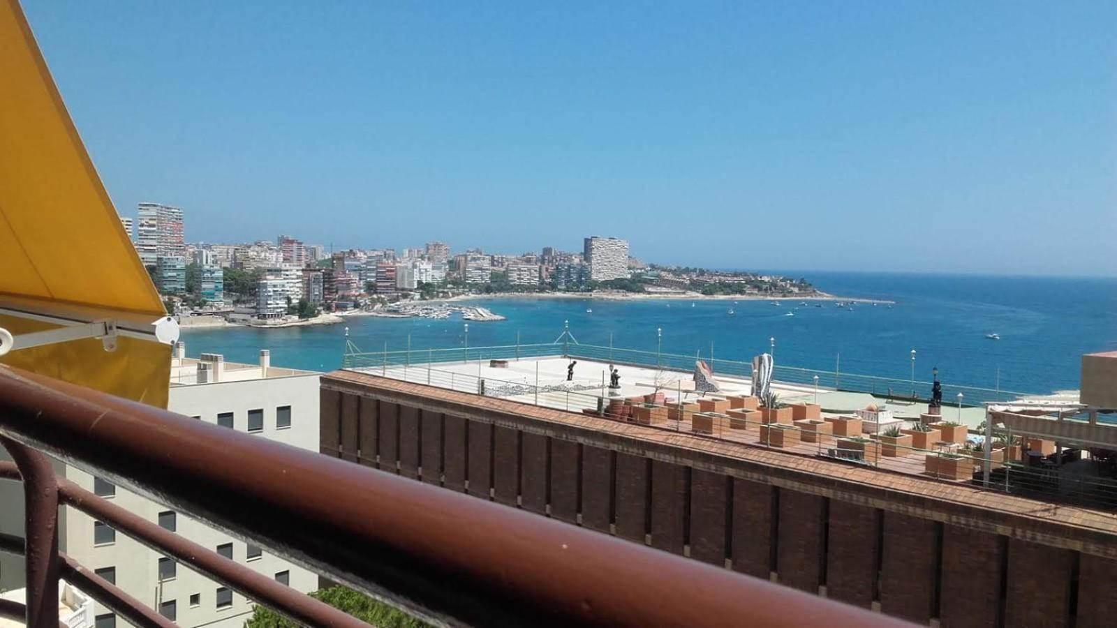A 50 Metros Del Mar Y En 2 Paradas De Bus Estas En El Centro De アリカンテ エクステリア 写真